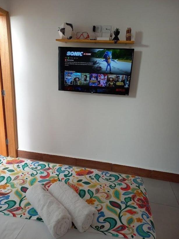 Casinha Aconchegante No Centro De Bonito I Tv, Ar-Condicionado, Bicicletas, Rede, Cozinha E Wi-Fi 20Mb Villa Exterior photo